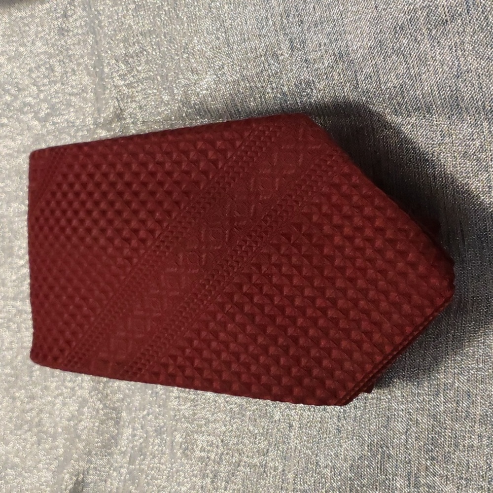 *EUC* Vintage Wemlon by Wembley Textured Tie- Burgundy